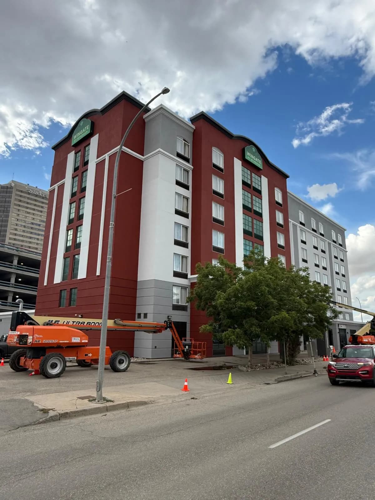 Wingate by Wyndham, Regina — The two towers meeting at the corner, lifts still on site
