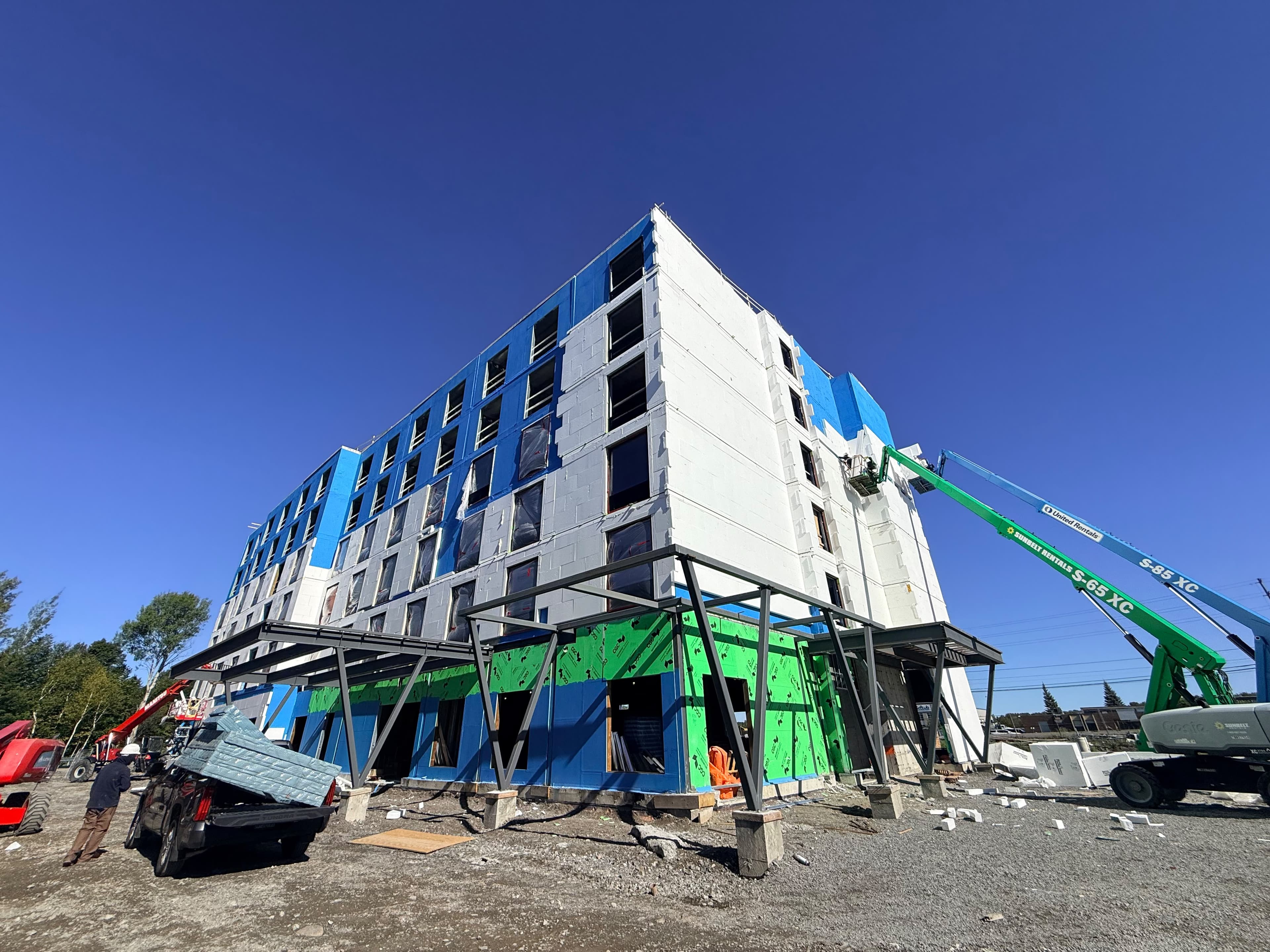 Home2 Suites by Hilton, Greater Sudbury — 