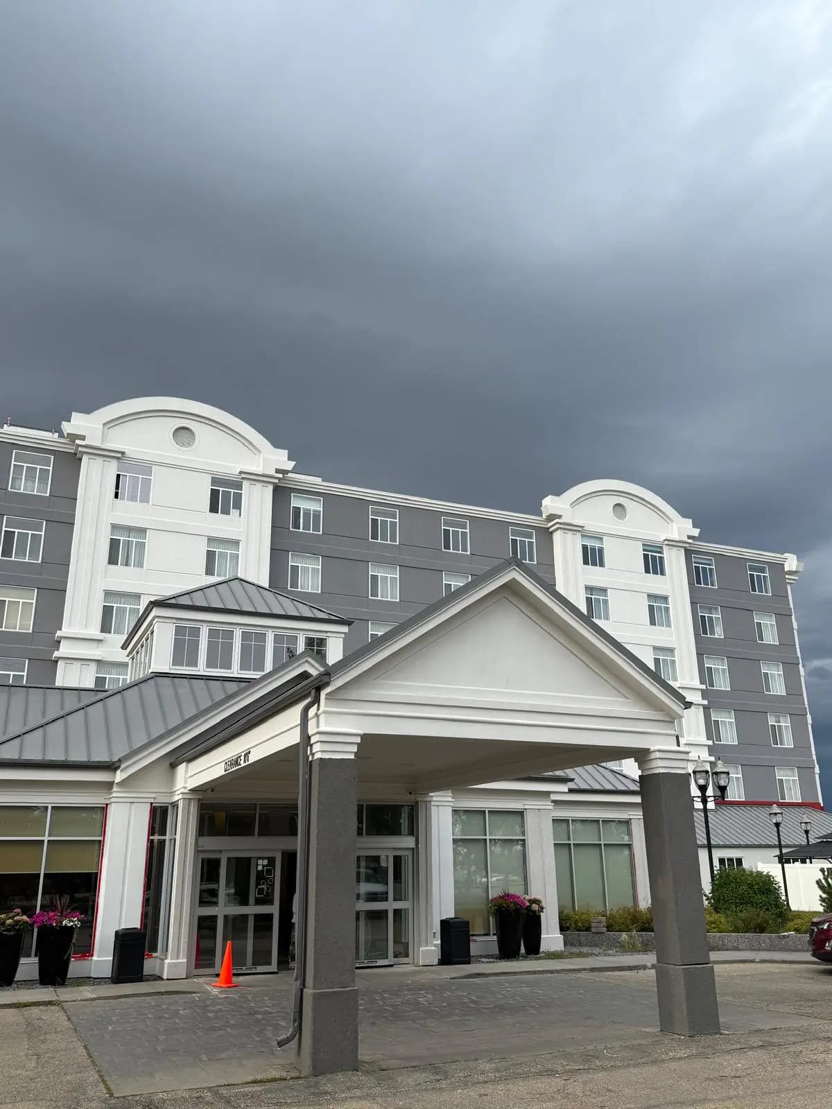 Hilton Garden Inn, Edmonton — The entrance canopy and porte-cochère after recoating
