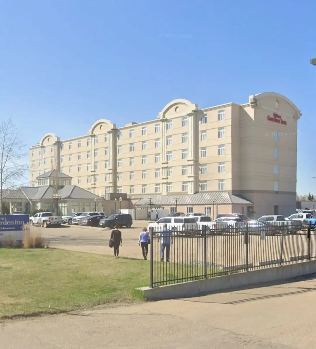 Hilton Garden Inn, Edmonton — Before: the building in its original flat beige